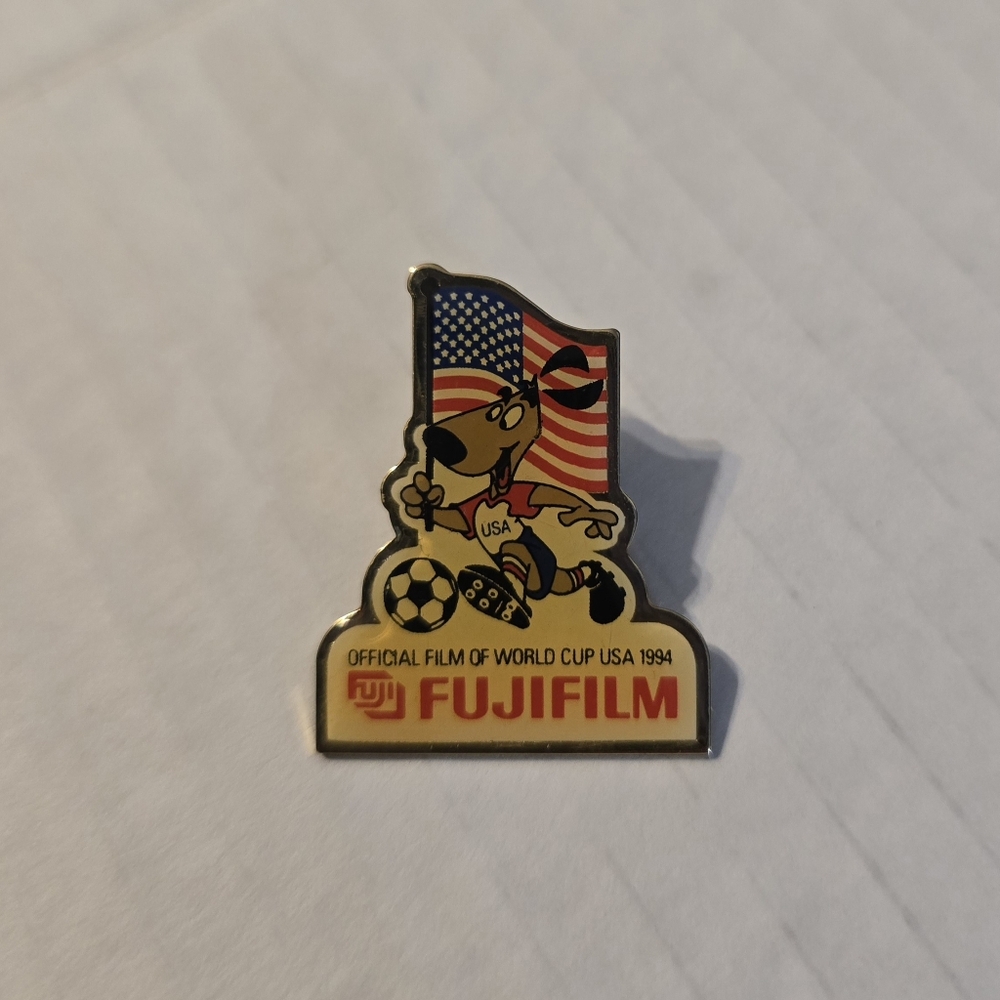 Vintage 1994 USA World Cup Fuji Film Souvenir Pin